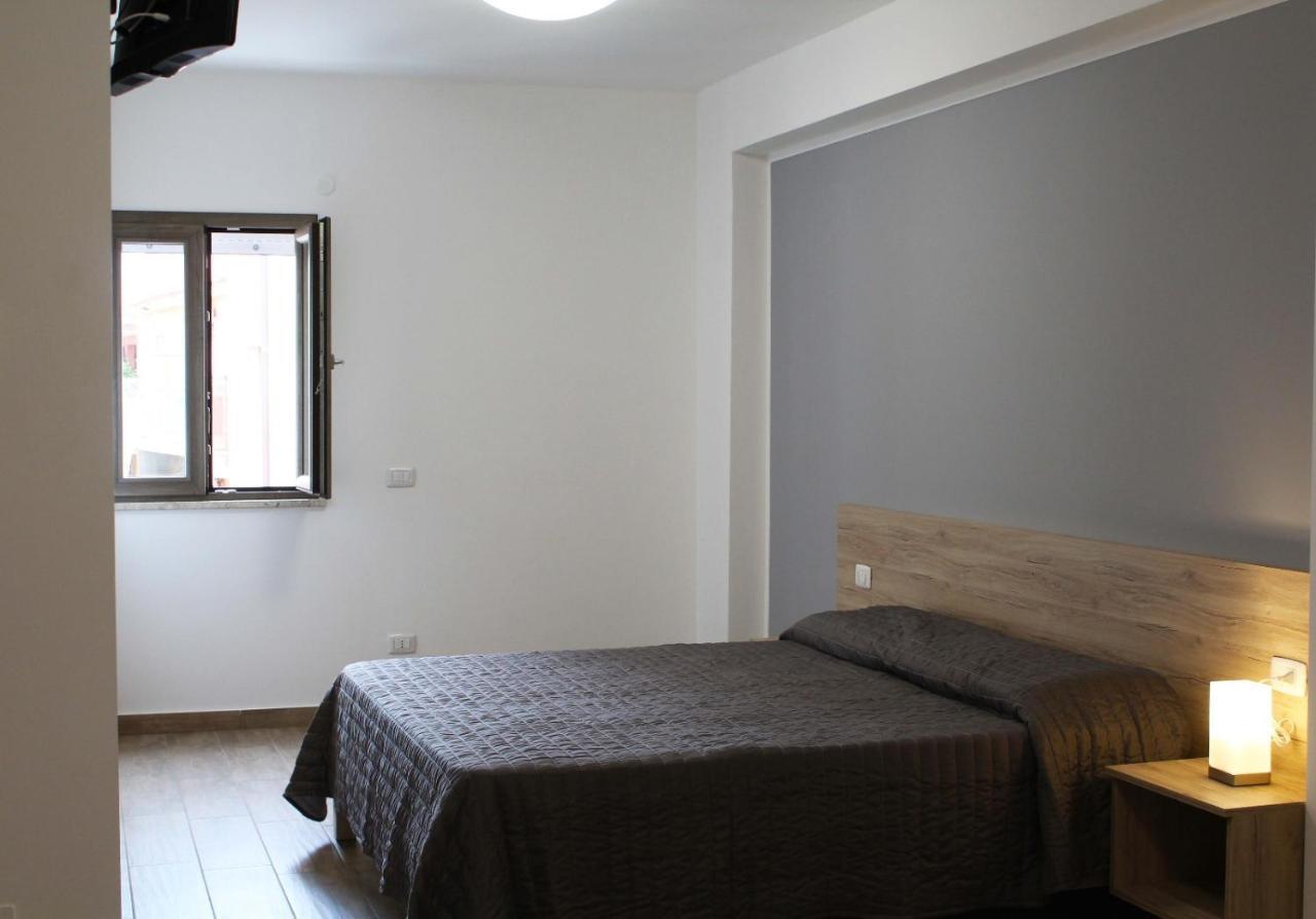 Bed Ponente Hotel Isola delle Femmine Buitenkant foto