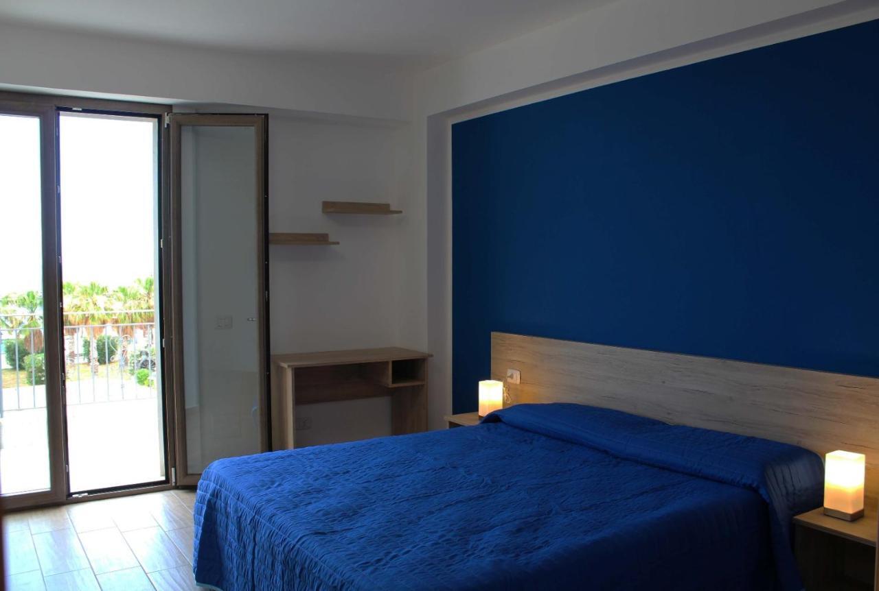 Bed Ponente Hotel Isola delle Femmine Buitenkant foto